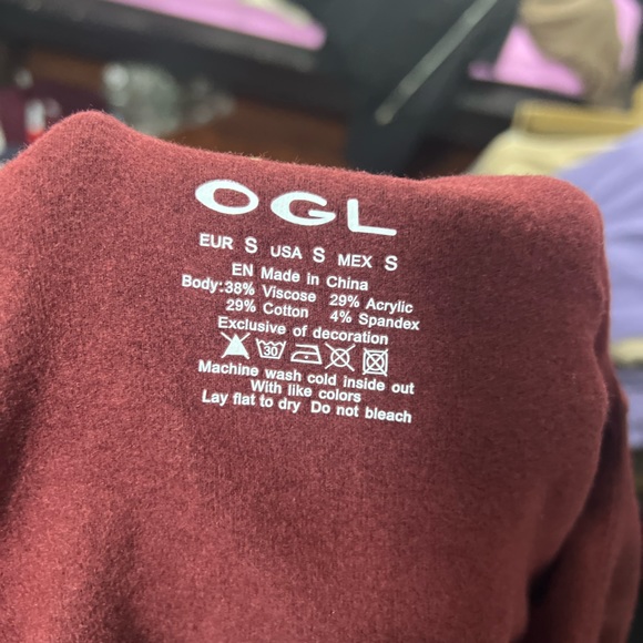 OGL Eco-Mousse® Boatneck Tucks Brami Top - Picture 5 of 5